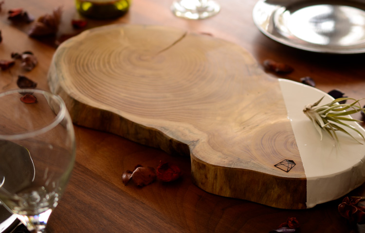 写真：カッティングボード DIPPED WOOD PLATE