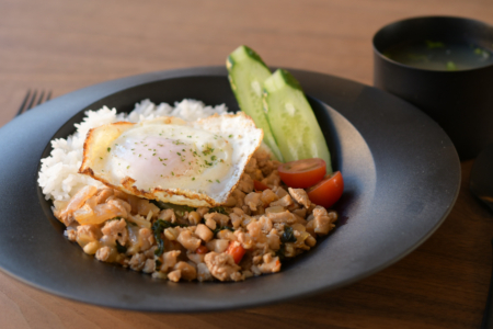 写真：週替りランチの3種が常時定番メニューになりました！