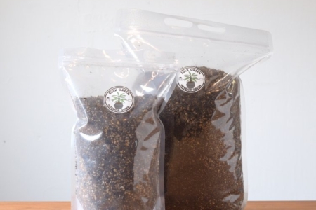 写真：SULK GREEN 植物通販に園芸用土を追加、送料を見直しました！