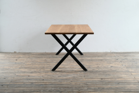 写真：DINING TABLE – X frame / OAK