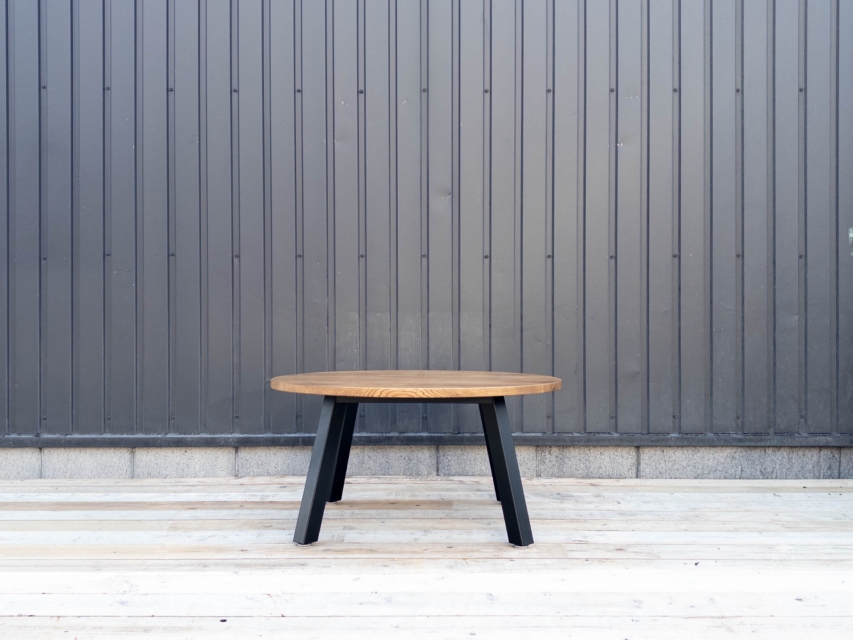 写真:ラウンドローテーブル