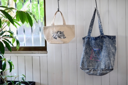 写真：SULK × silsil collaboration  Tote bag – Small