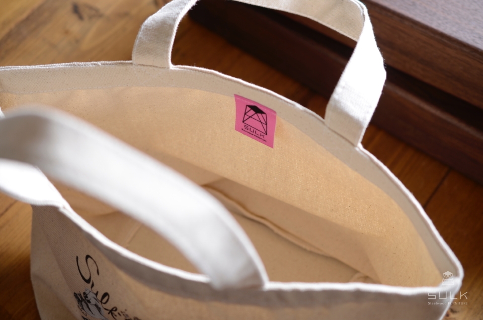 写真：SULK × silsil collaboration  Tote bag – Small