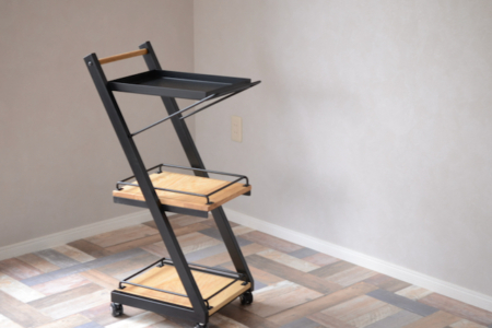 写真：Z SHAPED CASTER WAGON – OAK