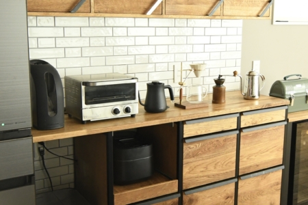 写真：OAK Cupboard