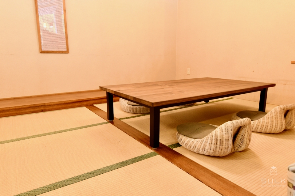 写真：福井県越前市　しぶき温泉『湯楽里（ゆらり）』様　施設向けテーブル