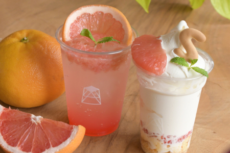写真：カフェに期間限定ピンクグレープフルーツメニュー登場
