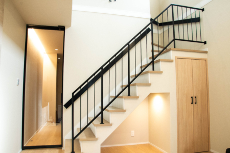 写真：大阪府堺市 　M様邸　階段、吹抜手摺