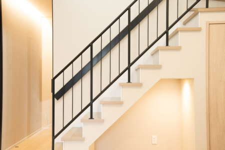 写真：大阪府堺市 　M様邸　階段、吹抜手摺