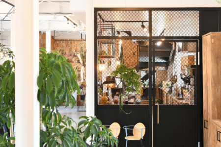 写真：店舗と植物販売の年末年始休業期間について