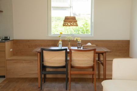 写真：大阪府伊丹市 Y様邸　階段、吹抜手摺、オーダーベンチ