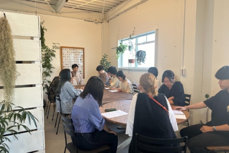 写真：SULK SAKAI カフェスタッフでコーヒーの社内研修会を行いました