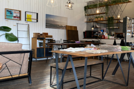 写真：明日3/21は祝日です