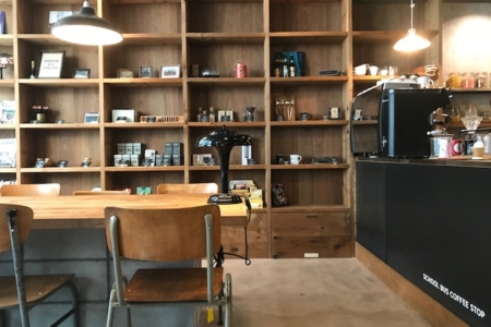 写真：都会のオアシス・SCHOOL BUS COFFEE STOP